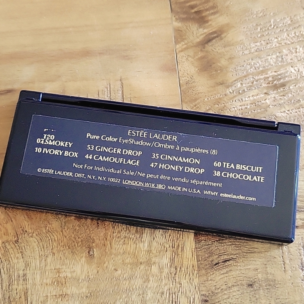 Estee Lauder eyeshadow palette - Picture 3 of 5